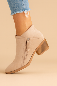 Women's Black Ankle Boots | Orthopedic Support & Side Zipper | Block Heel & Timeless Design | Voxeya in Beige